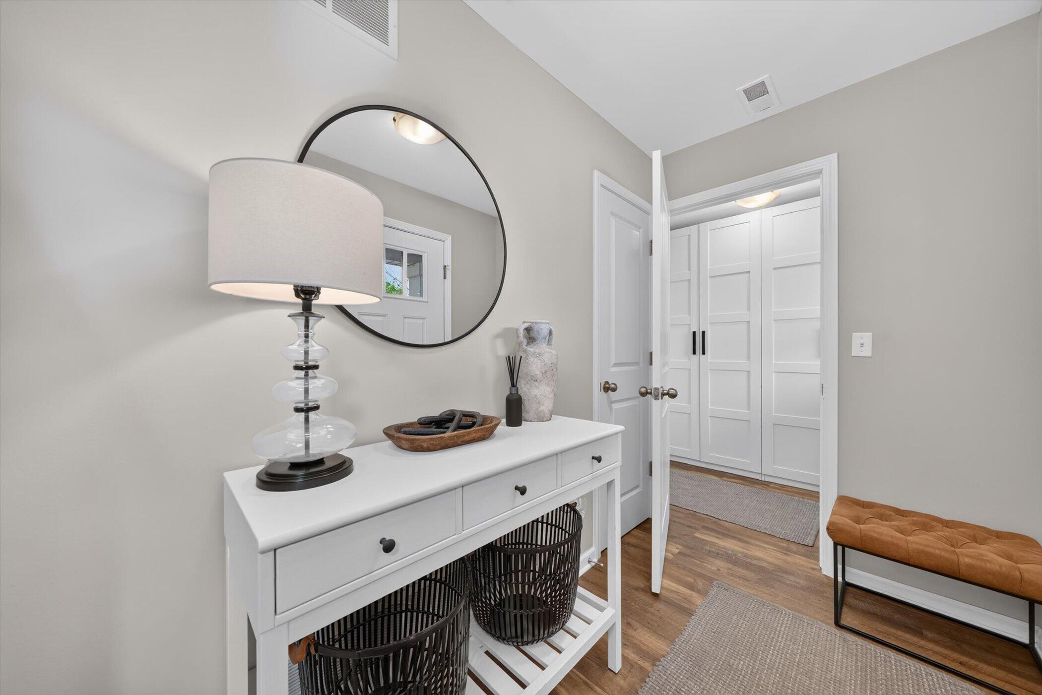 2500 Normandy Road, Unit 67 Royal Oak, MI 48073 - Photo 5 of 28 07-2500-Normandy-Rd-#67-WindowStill-Phot