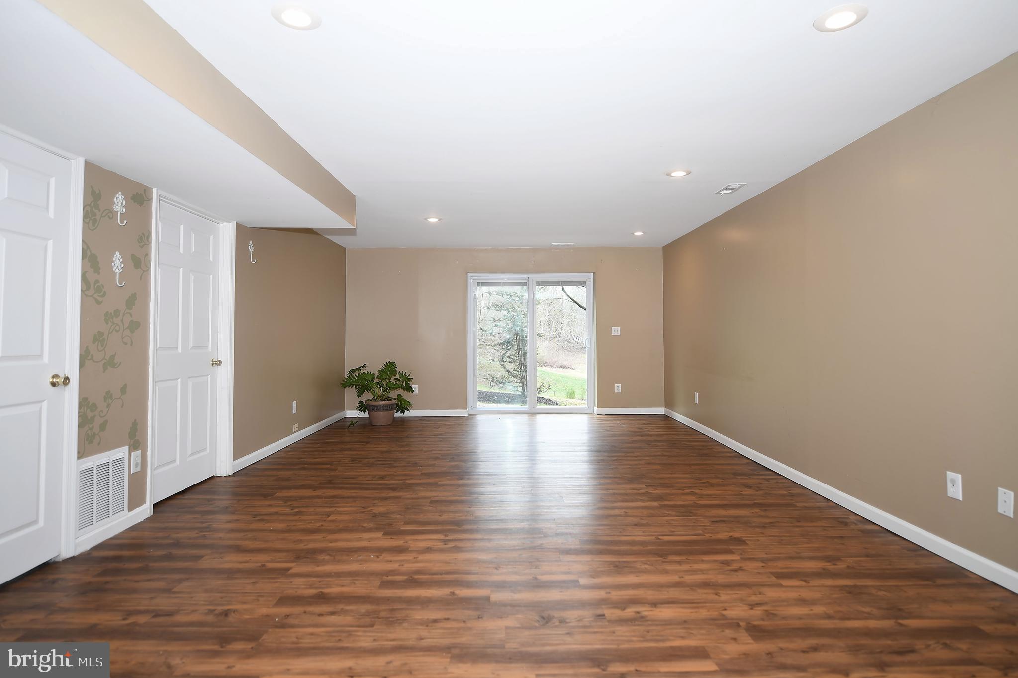 9508 Dundawan Road Baltimore, MD 21236 - Photo 37 of 47