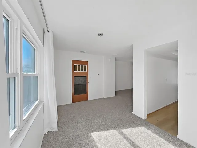 $129,000 | 5060 76th Avenue North, Unit 409, Pinellas Park, FL 33781