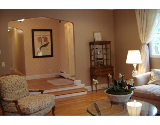 25 Mignon Road Newton, MA 02465 - Photo 3 of 22 a living room with furniture and a lamp