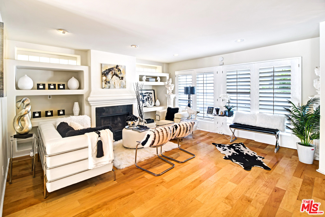 15536 High Knoll Road Encino, CA 91436 - Photo 12 of 54