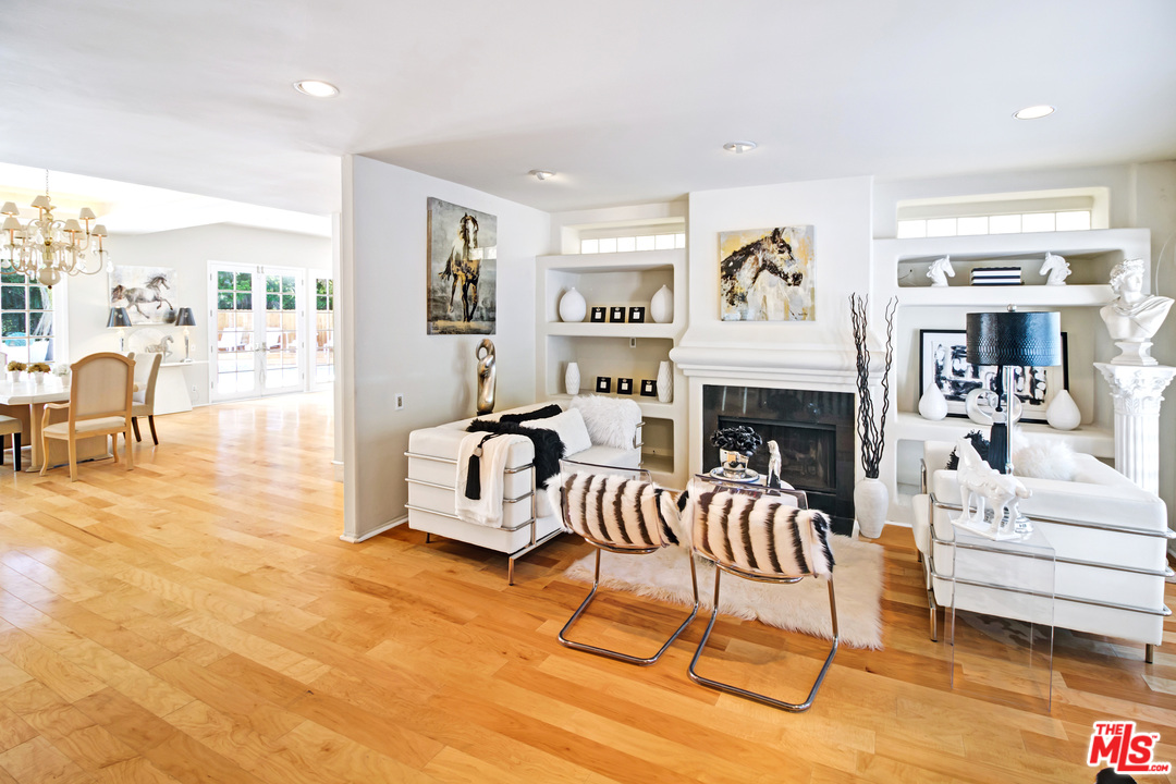 15536 High Knoll Road Encino, CA 91436 - Photo 14 of 54