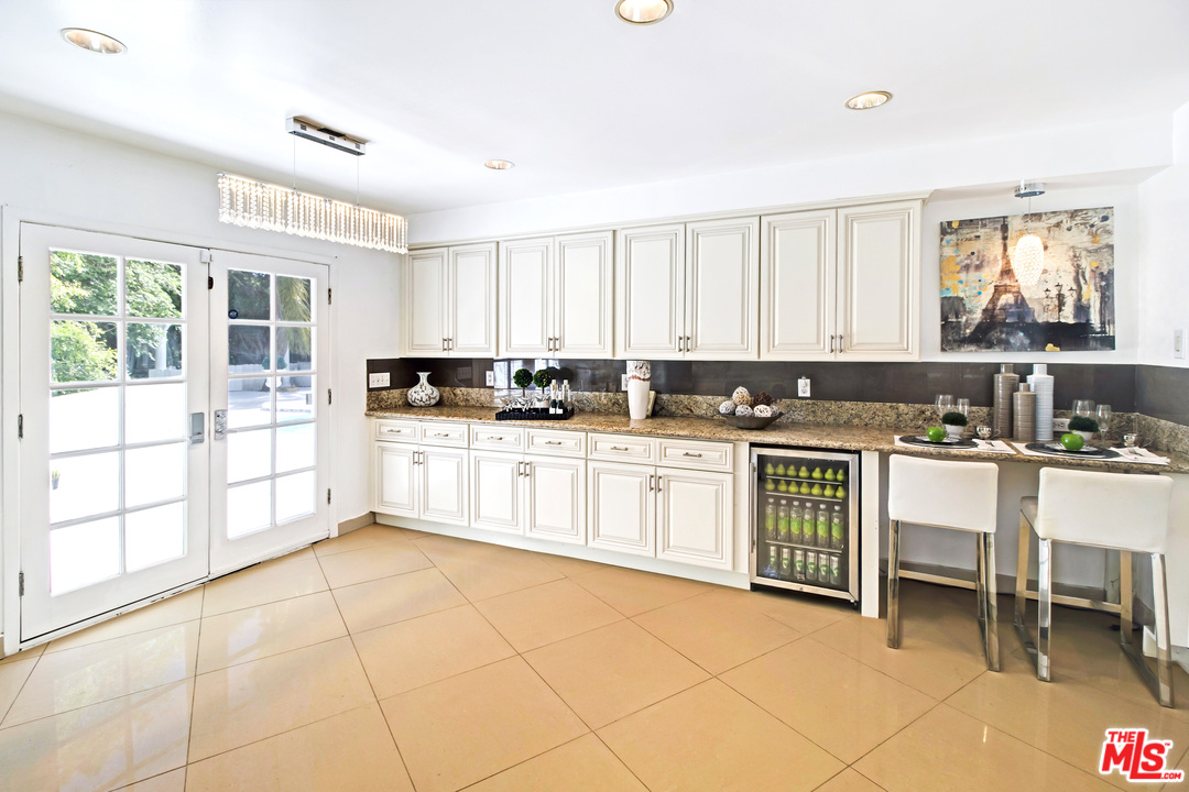 15536 High Knoll Road Encino, CA 91436 - Photo 18 of 54