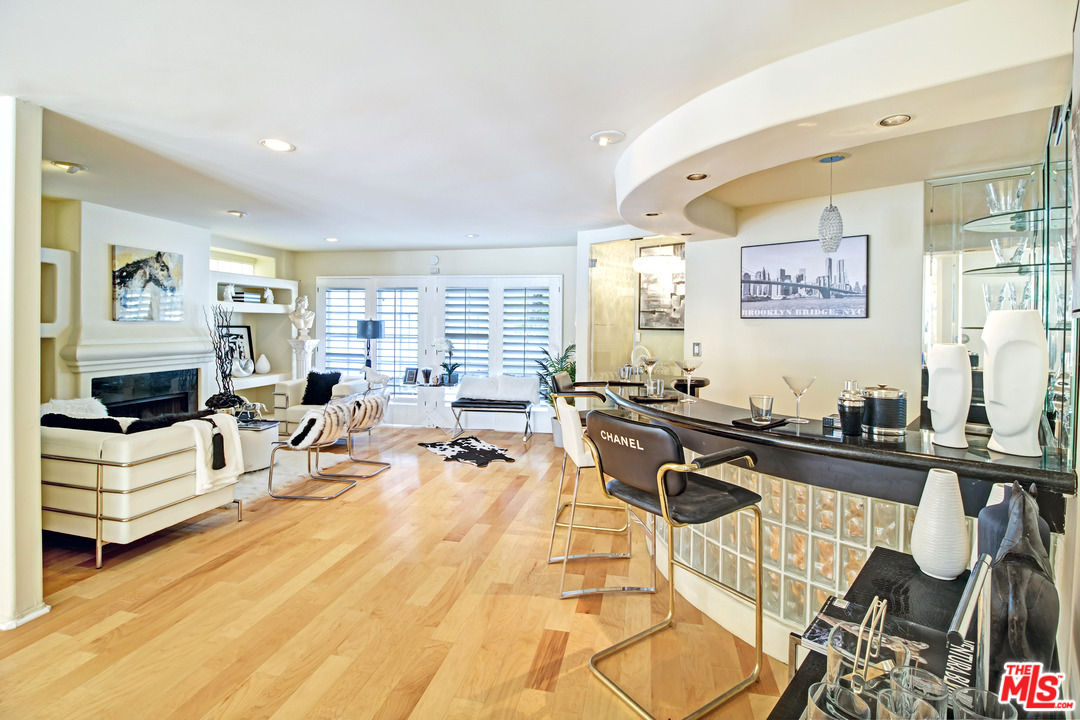 15536 High Knoll Road Encino, CA 91436 - Photo 21 of 54