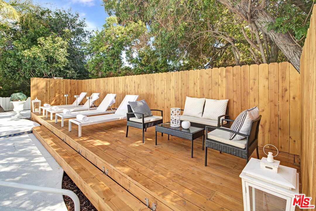 15536 High Knoll Road Encino, CA 91436 - Photo 36 of 54
