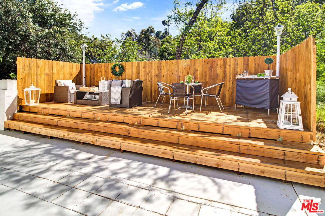 15536 High Knoll Road Encino, CA 91436 - Photo 42 of 54