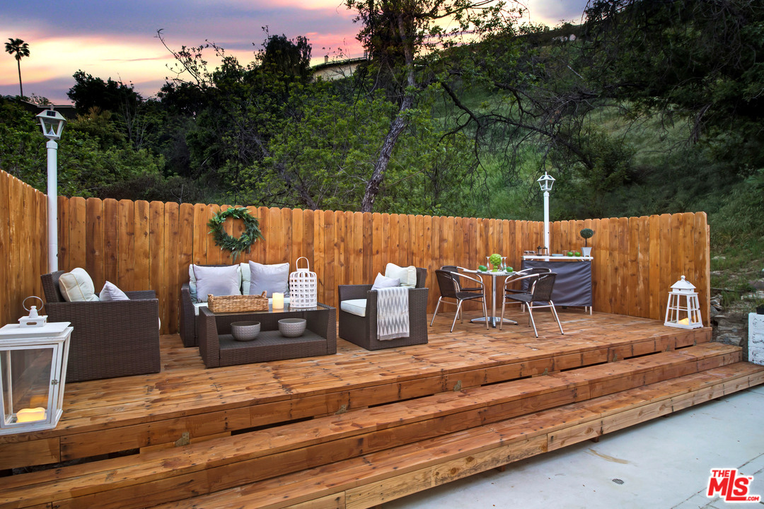 15536 High Knoll Road Encino, CA 91436 - Photo 48 of 54