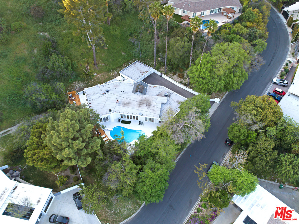 15536 High Knoll Road Encino, CA 91436 - Photo 54 of 54