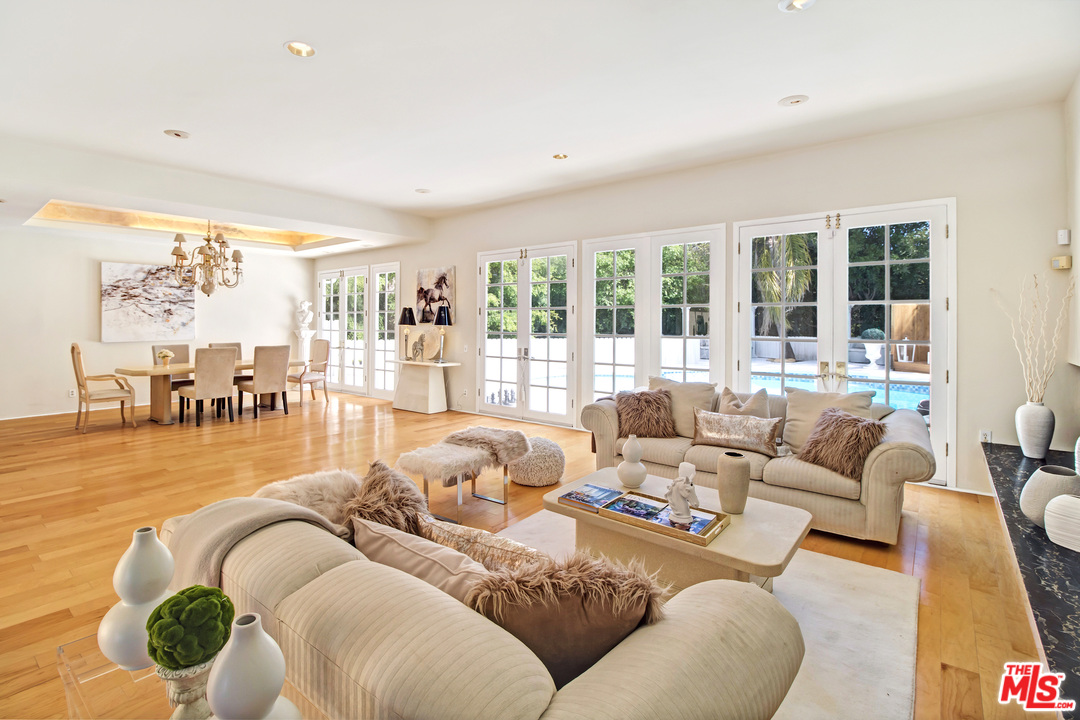 15536 High Knoll Road Encino, CA 91436 - Photo 8 of 54