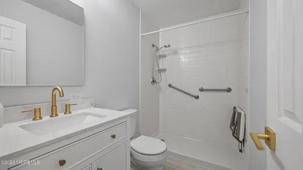 $299,999 | 52 Breeze Court, Unit 90, Brick, NJ 08724