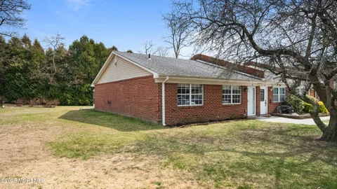 $299,999 | 52 Breeze Court, Unit 90, Brick, NJ 08724