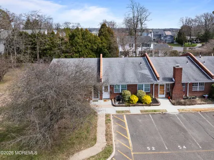 $299,999 | 52 Breeze Court, Unit 90, Brick, NJ 08724