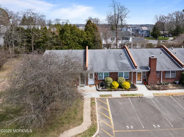 $299,999 | 52 Breeze Court, Unit 90, Brick, NJ 08724