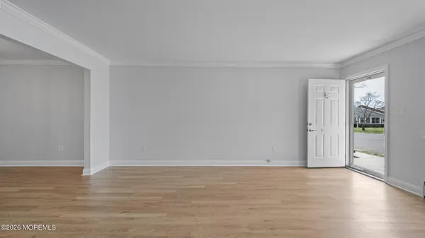 $299,999 | 52 Breeze Court, Unit 90, Brick, NJ 08724