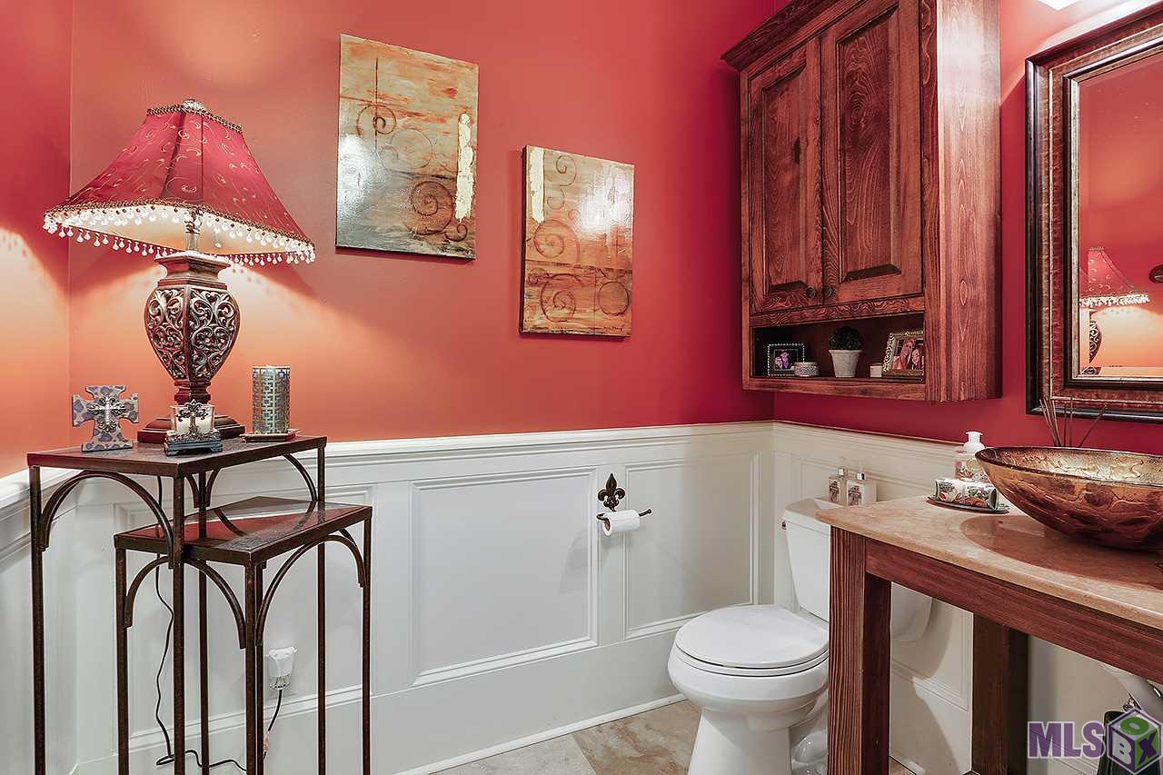 3436 Perkins Road Baton Rouge, LA 70808 - Photo 18 of 42 Half Bath