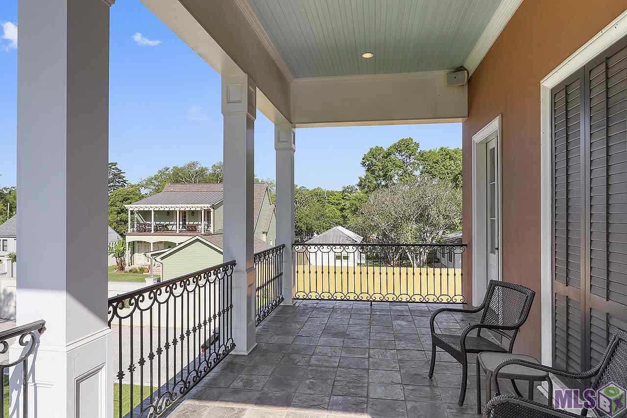 3436 Perkins Road Baton Rouge, LA 70808 - Photo 30 of 42 View off the Balcony
