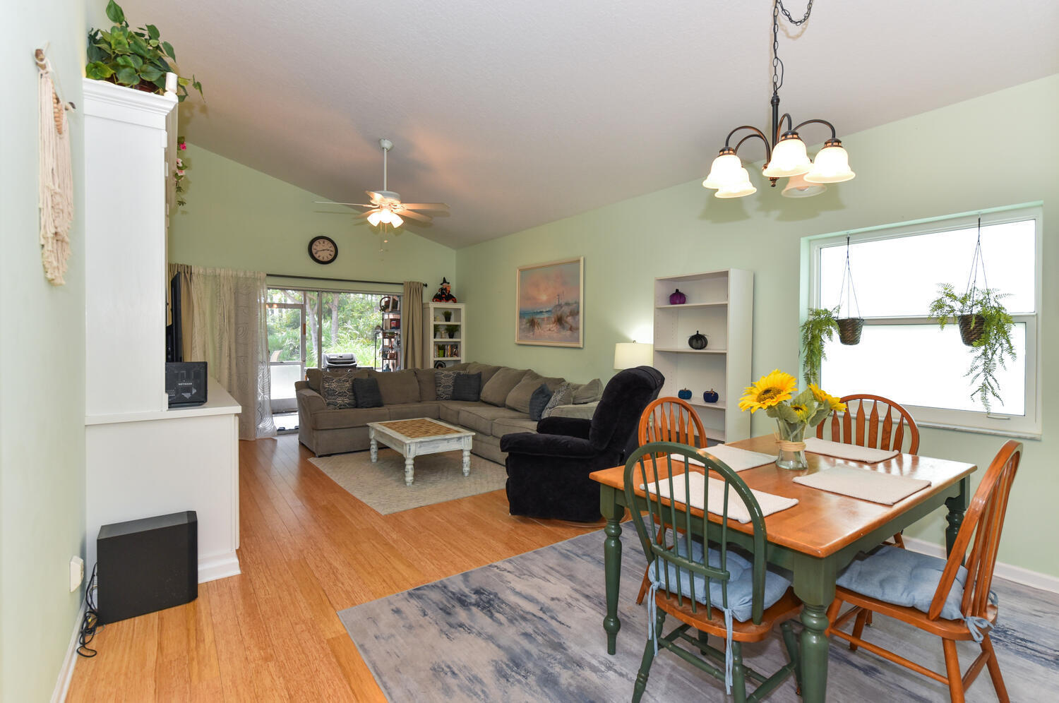 7922 Southeast Sugar Pines Way Hobe Sound, FL 33455 - Photo 10 of 31 Dining/Living