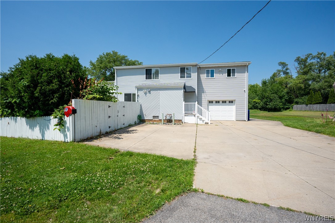 4093 Bayview Road Hamburg, NY 14219 - Photo 5 of 47