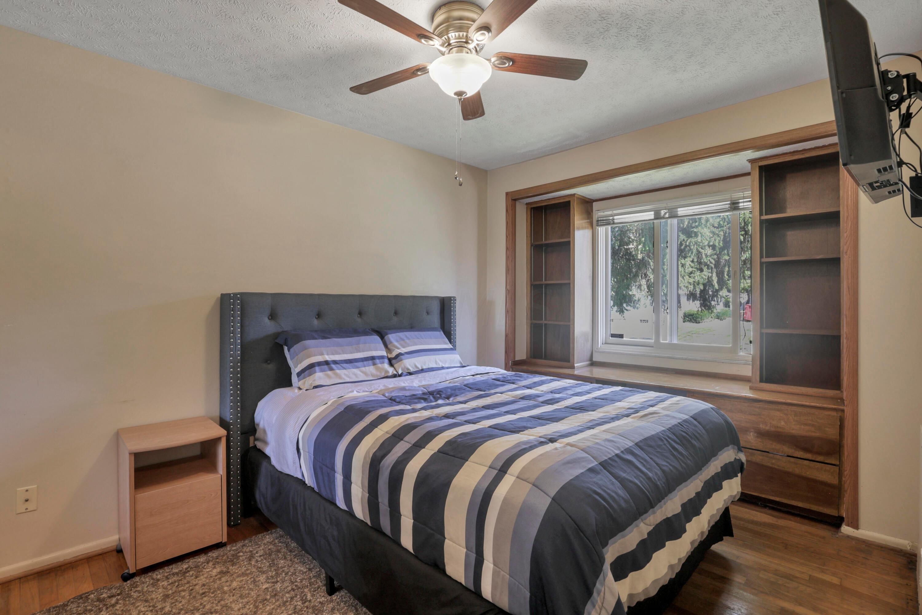 2835 Fleet Road Columbus, OH 43232 - Photo 15 of 37 Bedroom