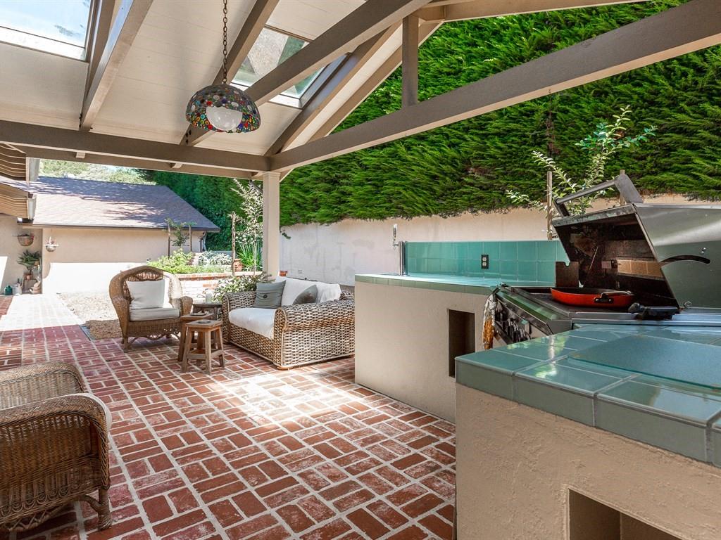 271 Sims Road Santa Cruz, CA 95060 - Photo 13 of 34 Gallery Image 13