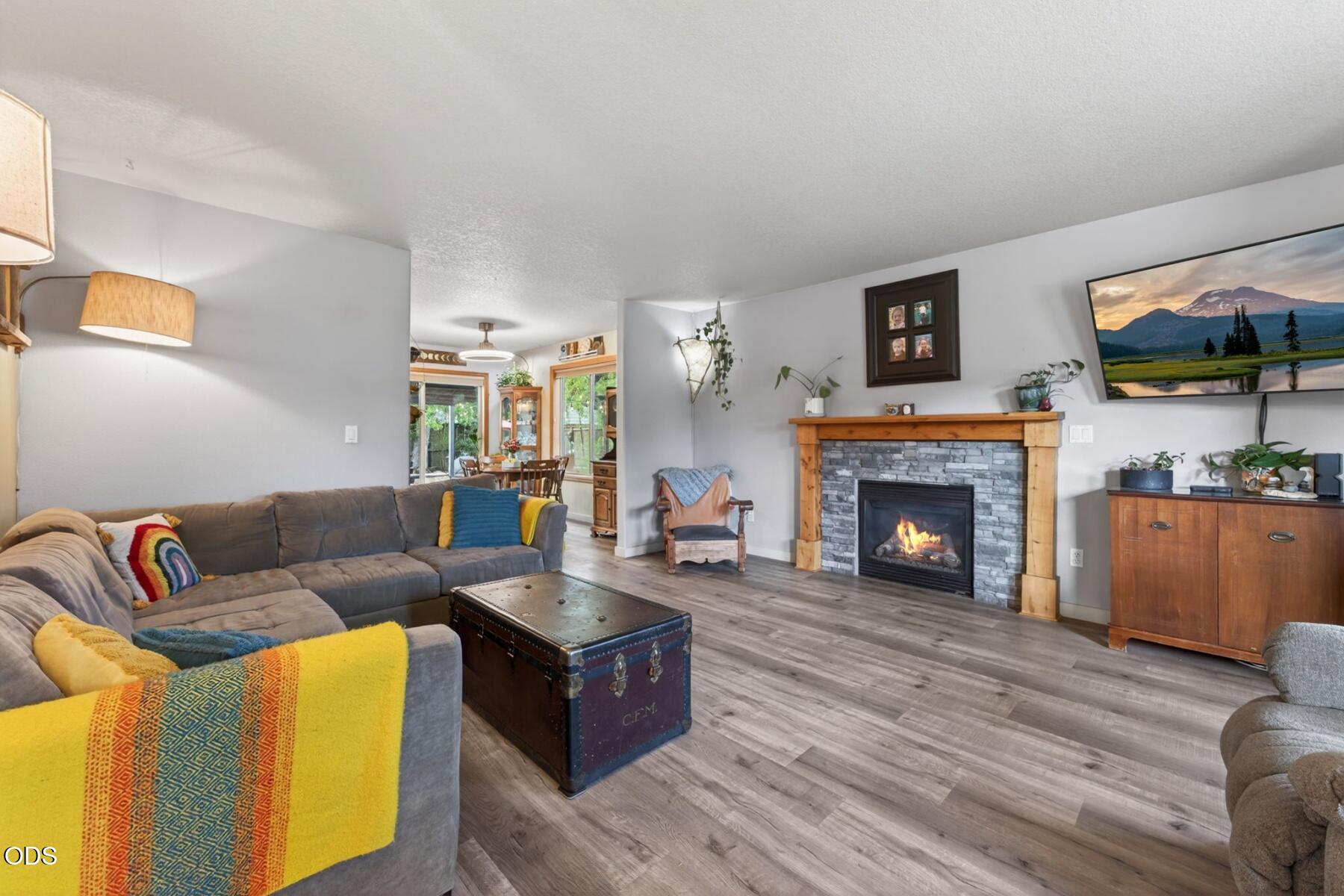 20696 Barton Crossing Way Bend, OR 97701 - Photo 6 of 44