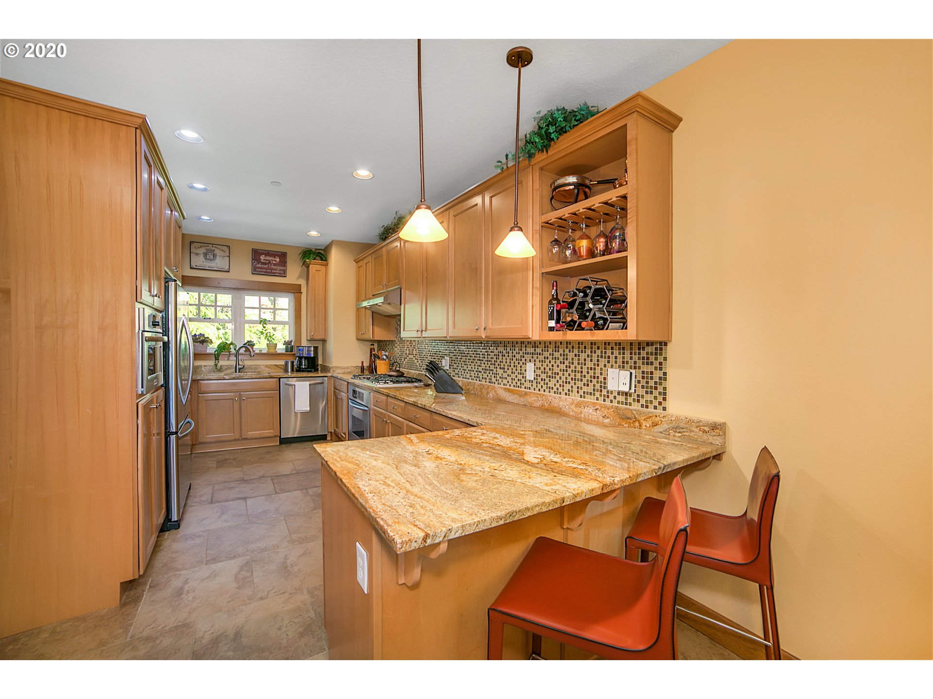 4650 Southwest Condor Avenue Portland, OR 97239 - Photo 12 of 32 Gallery Image 12