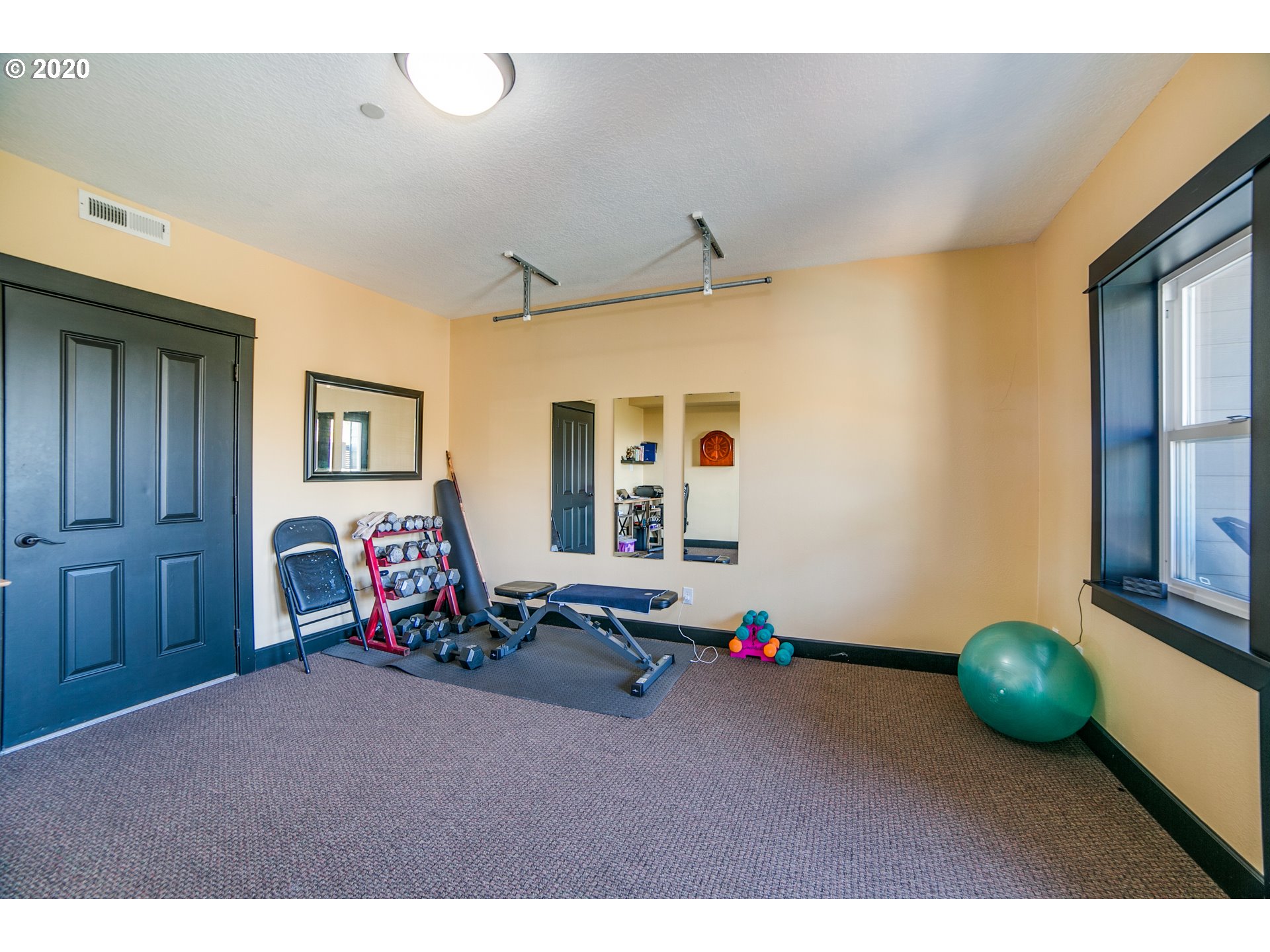 4650 Southwest Condor Avenue Portland, OR 97239 - Photo 26 of 32 Gallery Image 26