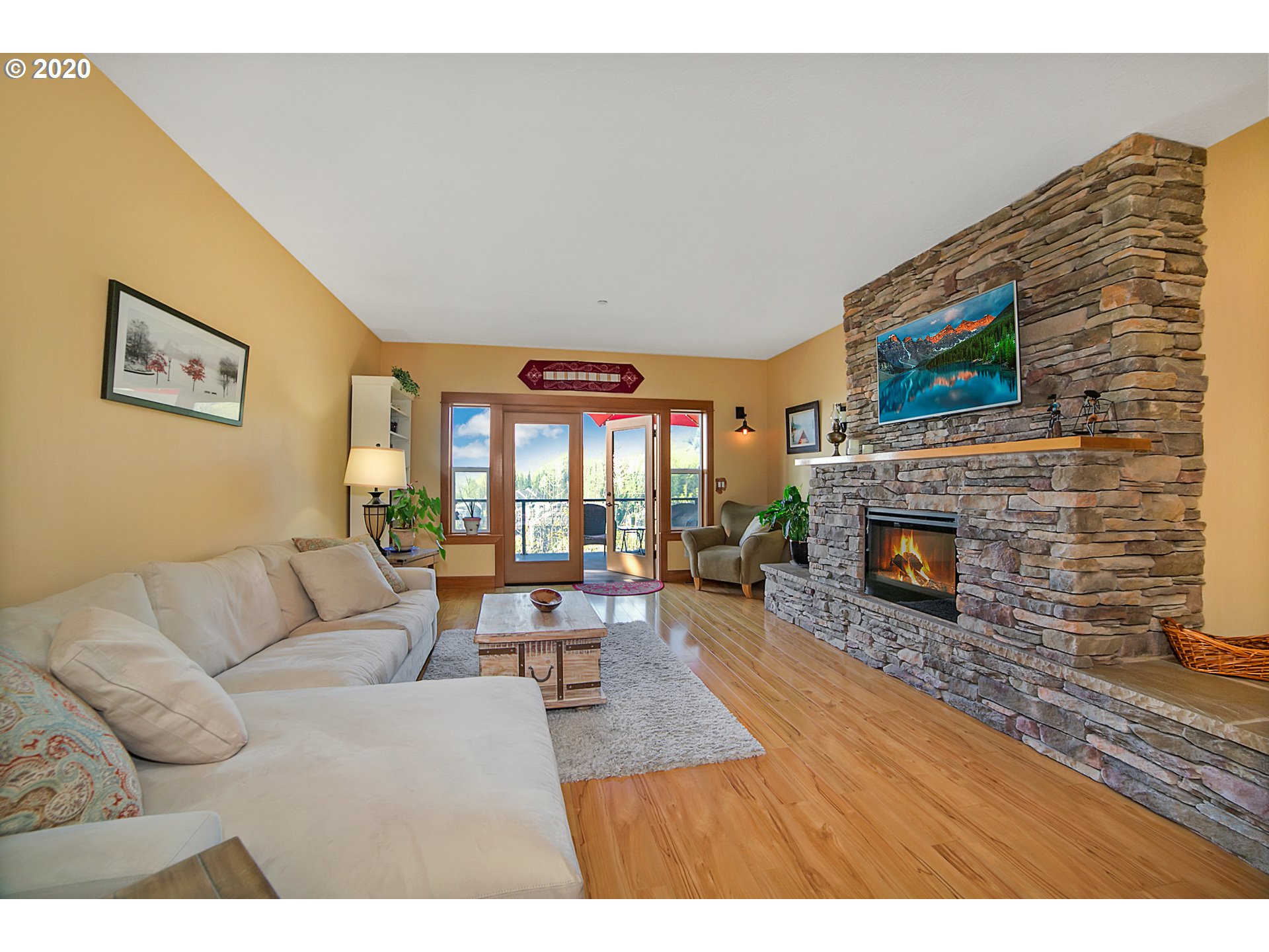 4650 Southwest Condor Avenue Portland, OR 97239 - Photo 8 of 32 Gallery Image 8