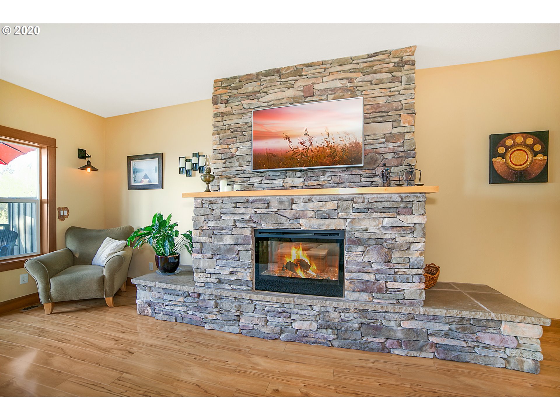 4650 Southwest Condor Avenue Portland, OR 97239 - Photo 9 of 32 Gallery Image 9
