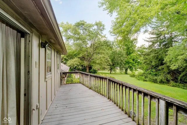 $625,000 | 11327 Lakeshore Drive West, Carmel, IN 46033