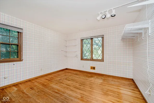 $625,000 | 11327 Lakeshore Drive West, Carmel, IN 46033