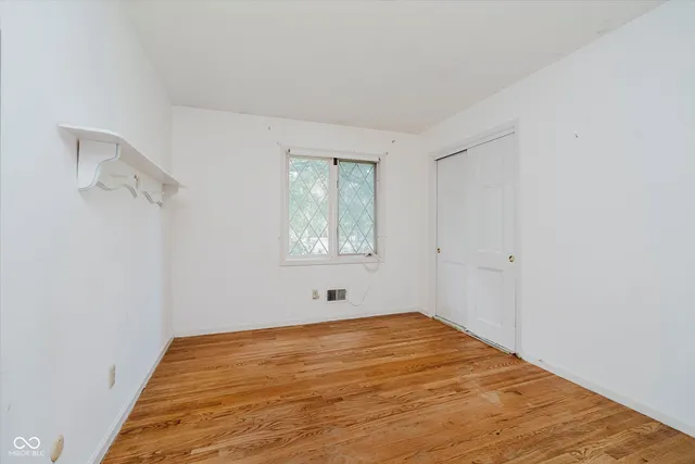 $625,000 | 11327 Lakeshore Drive West, Carmel, IN 46033