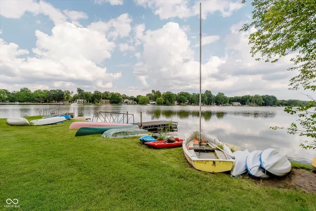 $625,000 | 11327 Lakeshore Drive West, Carmel, IN 46033