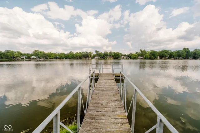 $625,000 | 11327 Lakeshore Drive West, Carmel, IN 46033