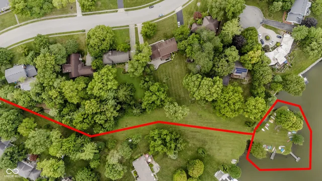 $625,000 | 11327 Lakeshore Drive West, Carmel, IN 46033