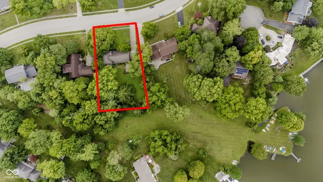 $625,000 | 11327 Lakeshore Drive West, Carmel, IN 46033