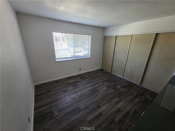 $2,900 | 19145 Tomahawk Road, Apple Valley, CA 92307