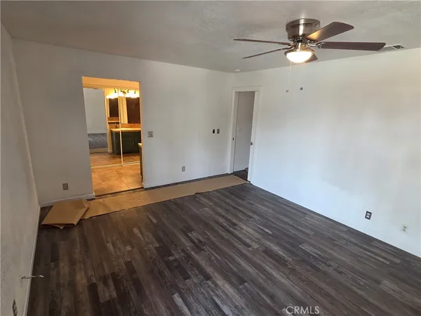 $2,900 | 19145 Tomahawk Road, Apple Valley, CA 92307