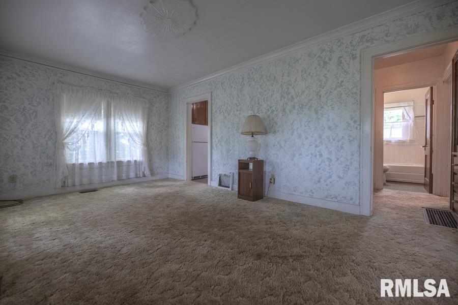7109 West Farmington Road Peoria, IL 61604 - Photo 11 of 29 Gallery Image 11
