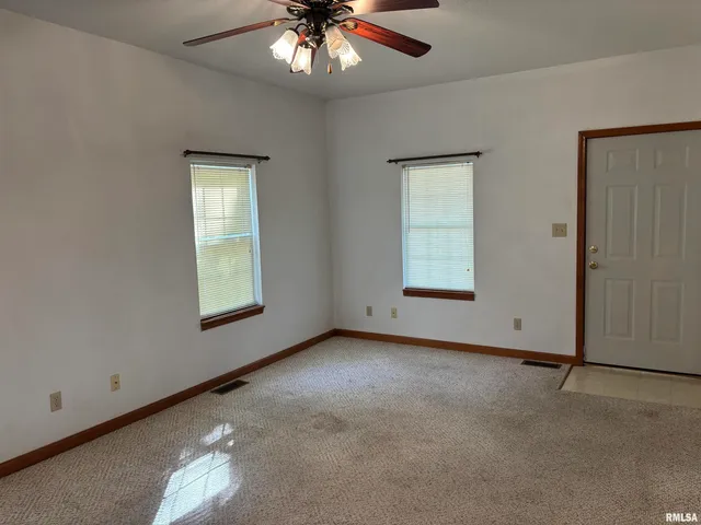 $119,900 | 822 South Clay Street, Taylorville, IL 62568