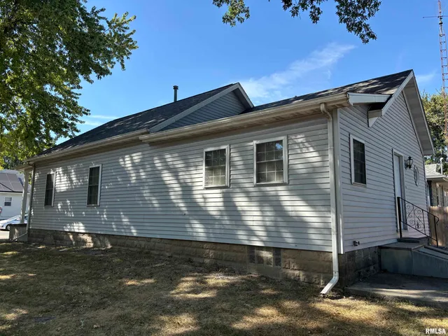 $119,900 | 822 South Clay Street, Taylorville, IL 62568