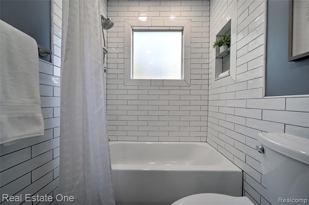 3140 Eastern Avenue Rochester, MI 48307 - Photo 16 of 31