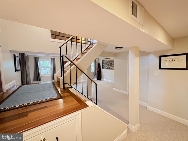 $448,000 | 2 Hibiscus Court, Unit 11, Gaithersburg, MD 20878