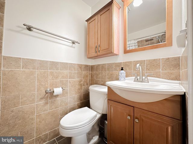 $448,000 | 2 Hibiscus Court, Unit 11, Gaithersburg, MD 20878