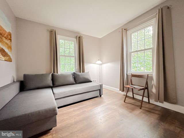 $448,000 | 2 Hibiscus Court, Unit 11, Gaithersburg, MD 20878