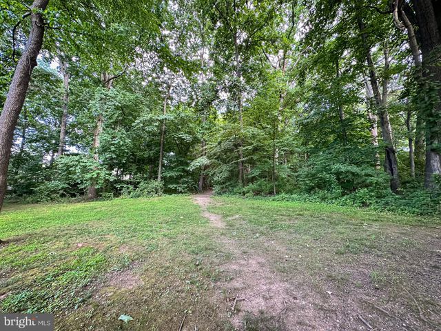 $448,000 | 2 Hibiscus Court, Unit 11, Gaithersburg, MD 20878