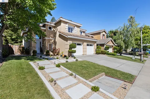 $1,685,000 | 377 Squirrel Ridge Way, Danville, CA 94506