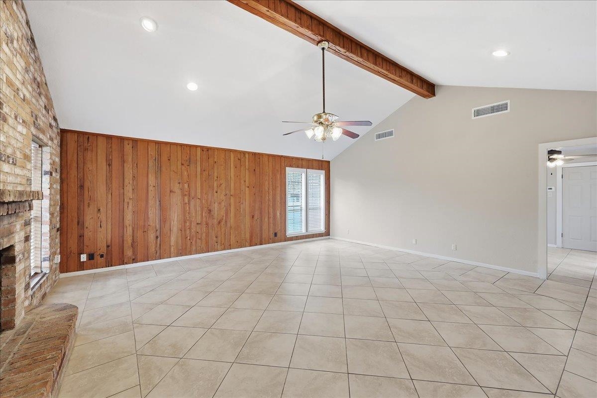 1780 Rafes Way Beaumont, TX 77706 - Photo 7 of 32