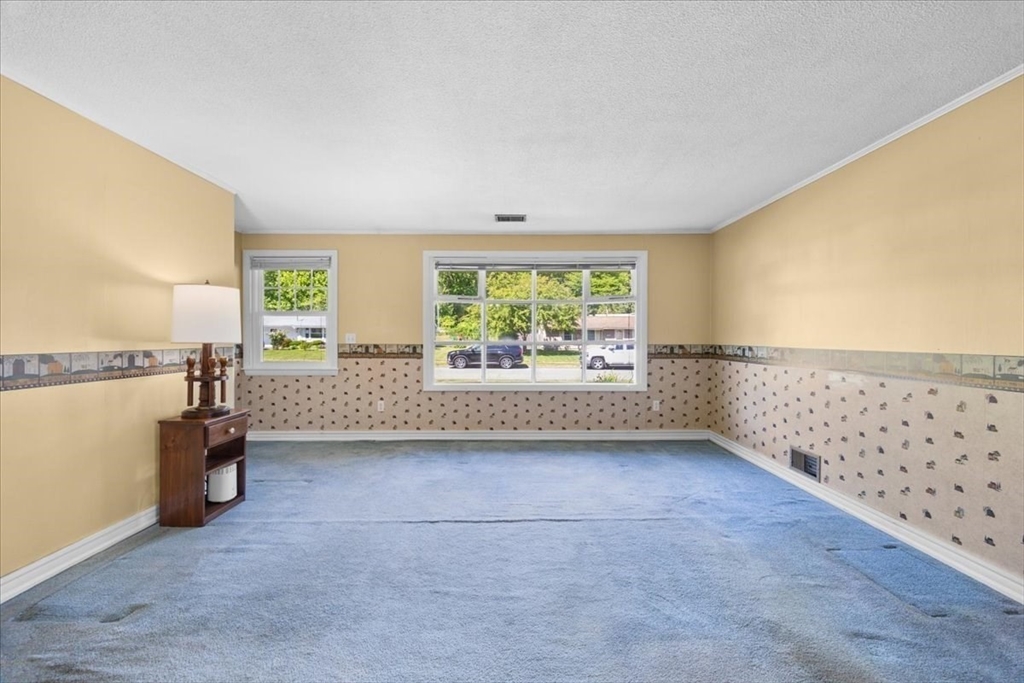 27 Nadine Road Brockton, MA 02302 - Photo 20 of 42