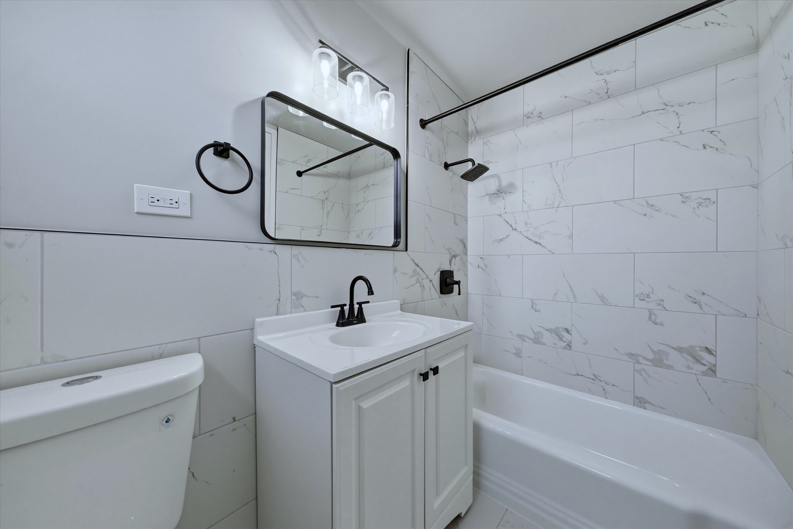 5740 North Sheridan Road, Unit 17D Chicago, IL 60660 - Photo 10 of 18